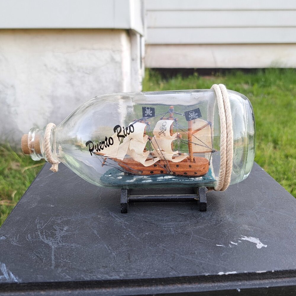 Model Pirate Ship In Bottle -Puerto Rico